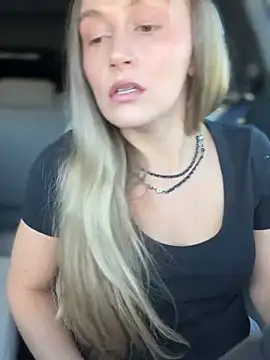 lunagirl13 online show from 10/01/25, 04:35