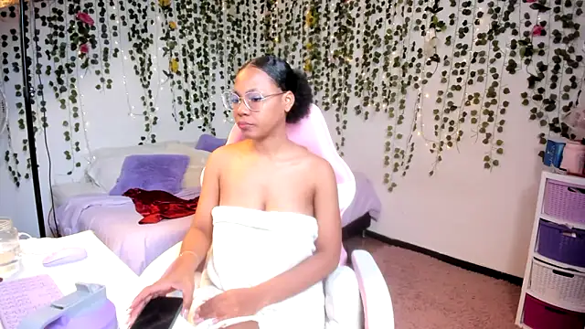 violeta milleer online show from 09/24/25, 03:37