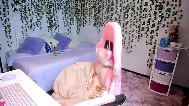 violeta milleer online show from 11/25/25, 05:35