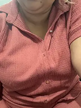Preet Kaur 69 online show from 05/05/26, 05:32