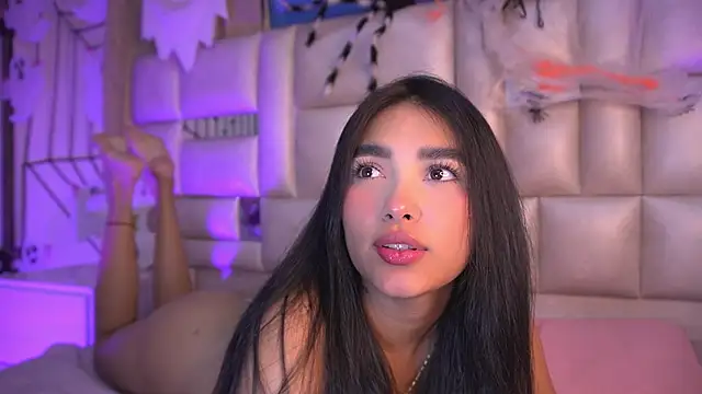 katy rioss online show from 10/30/25, 12:17