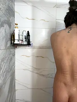 lilly sweett online show from 12/01/25, 11:21