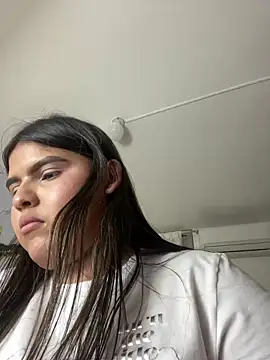 Snapshot of Lia_sexx chatting on 02/22/25, 05:35 Lia sexx online show from 02/22/25, 05:35