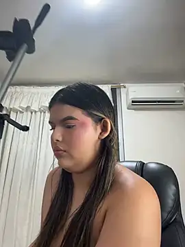 Snapshot of Lia_sexx chatting on 02/28/25, 11:36 Lia sexx online show from 02/28/25, 11:36