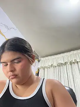 Snapshot of Lia_sexx chatting on 03/01/25, 11:28 Lia sexx online show from 03/01/25, 11:28