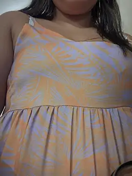 Snapshot of Lia_sexx chatting on 03/08/25, 11:37 Lia sexx online show from 03/08/25, 11:37