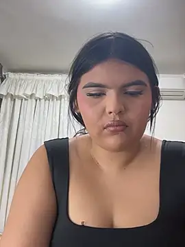 Snapshot of Lia_sexx chatting on 03/12/25, 11:53 Lia sexx online show from 03/12/25, 11:53