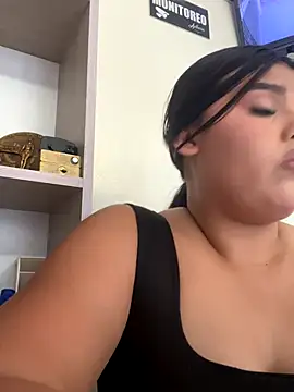 Snapshot of Lia_sexx chatting on 10/27/25, 06:34 Lia sexx online show from 10/27/25, 06:34