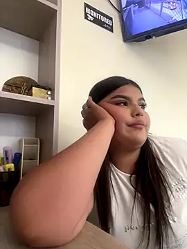 Snapshot of Lia_sexx chatting on 10/29/25, 06:09 Lia sexx online show from 10/29/25, 06:09