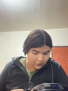 Snapshot of Lia_sexx chatting on 12/15/25, 07:18 Lia sexx online show from 12/15/25, 07:18