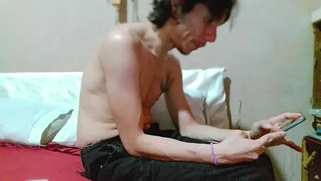 Latinopervs online show from 04/21/26, 04:52