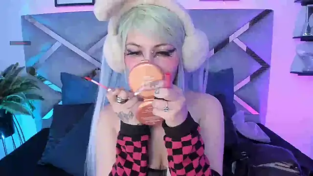 Keidy rose online show from 10/24/25, 07:32