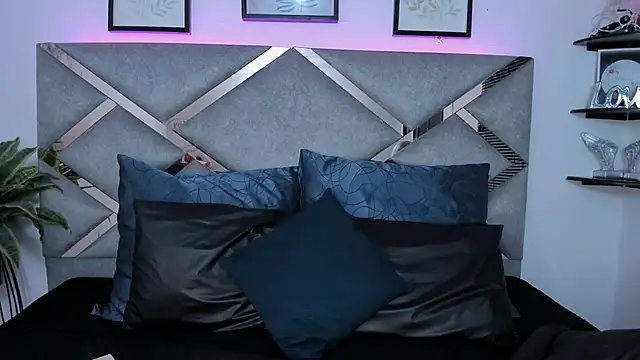 Keidy rose online show from 11/10/25, 07:02