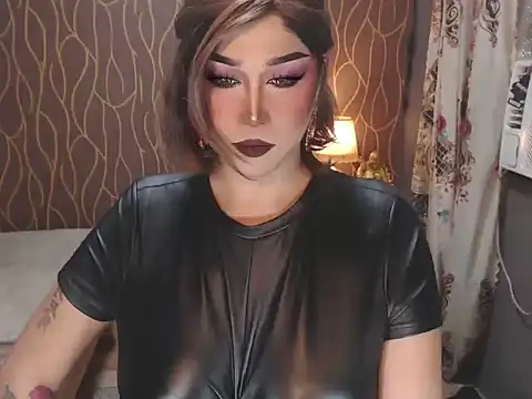 Snapshot of Transdomts4u chatting on 02/24/26, 08:40 Transdomts4u online show from 02/24/26, 08:40