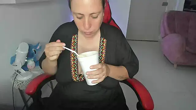 valery adams1 online show from 02/08/25, 03:30