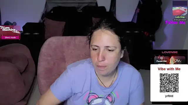 valery adams1 online show from 10/30/25, 04:03