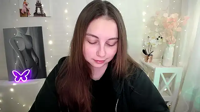 SweetPrincess  online show from 04/15/26, 05:36