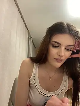 Snapshot of little_belucci chatting on 03/14/25, 05:57 little belucci online show from 03/14/25, 05:57