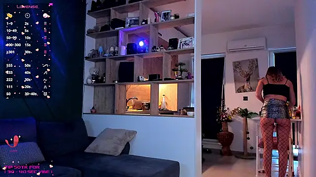 Snapshot of _alleyesonme_ chatting on 01/21/25, 02:05  alleyesonme  online show from 01/21/25, 02:05