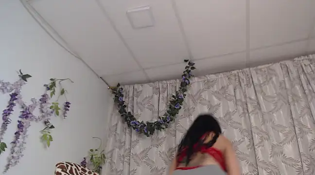 valquiria sirgun online show from 02/04/25, 12:55