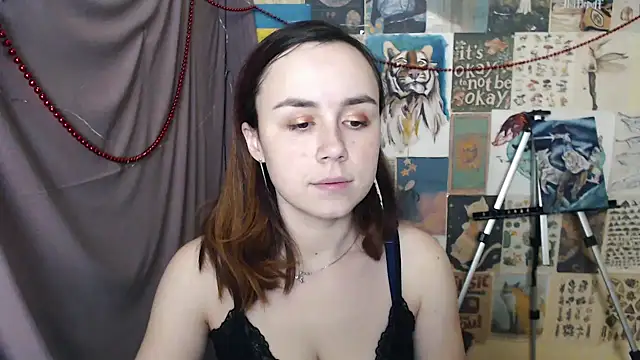 Snapshot of VeryVeryVeryShy_ chatting on 12/28/24, 12:45 VeryVeryVeryShy online show from 12/28/24, 12:45