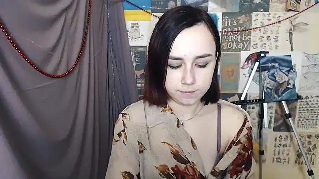 Snapshot of VeryVeryVeryShy_ chatting on 01/05/25, 06:46 VeryVeryVeryShy online show from 01/05/25, 06:46
