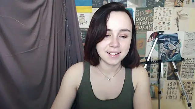 Snapshot of VeryVeryVeryShy_ chatting on 01/13/25, 06:16 VeryVeryVeryShy online show from 01/13/25, 06:16