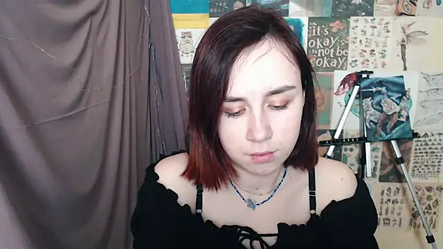 Snapshot of VeryVeryVeryShy_ chatting on 01/16/25, 06:46 VeryVeryVeryShy online show from 01/16/25, 06:46