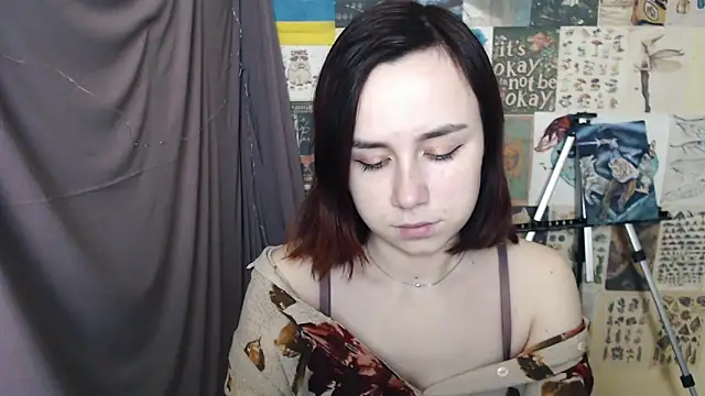 Snapshot of VeryVeryVeryShy_ chatting on 01/19/25, 06:42 VeryVeryVeryShy online show from 01/19/25, 06:42