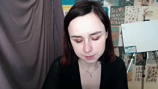 Snapshot of VeryVeryVeryShy_ chatting on 01/29/25, 06:33 VeryVeryVeryShy online show from 01/29/25, 06:33