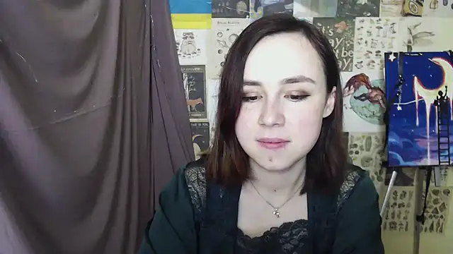 Snapshot of VeryVeryVeryShy_ chatting on 03/22/25, 04:14 VeryVeryVeryShy online show from 03/22/25, 04:14