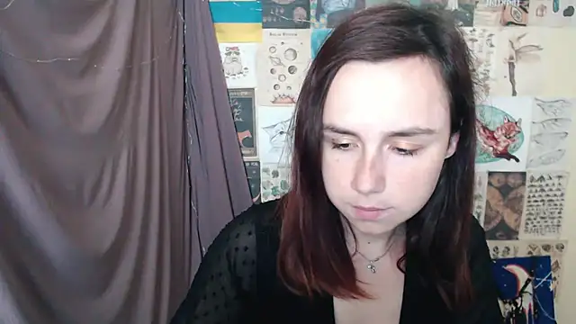 Snapshot of VeryVeryVeryShy_ chatting on 09/15/25, 05:18 VeryVeryVeryShy online show from 09/15/25, 05:18