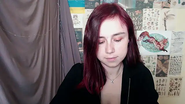Snapshot of VeryVeryVeryShy_ chatting on 09/24/25, 05:22 VeryVeryVeryShy online show from 09/24/25, 05:22