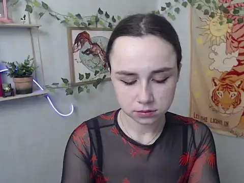 VeryVeryVeryShy  online show from 04/23/26, 05:52