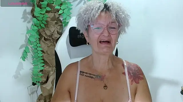 bety-cum2 online show from 04/22/26, 10:50