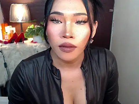 Ur Fantastic Lina online show from 03/29/26, 03:56