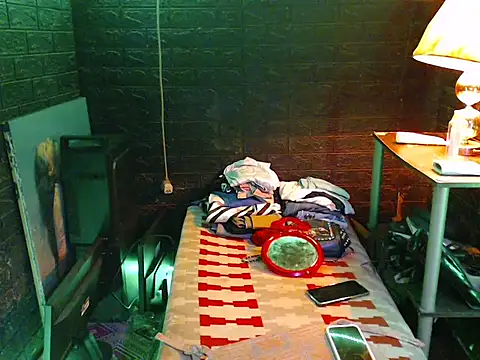 Snapshot of sweetsinner_xx chatting on 11/20/25, 08:19 sweetsinner xx online show from 11/20/25, 08:19