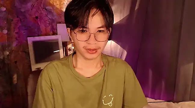 Snapshot of Sexy_Handsome_Drex chatting on 12/24/24, 12:33 Sexy Handsome Drex online show from 12/24/24, 12:33