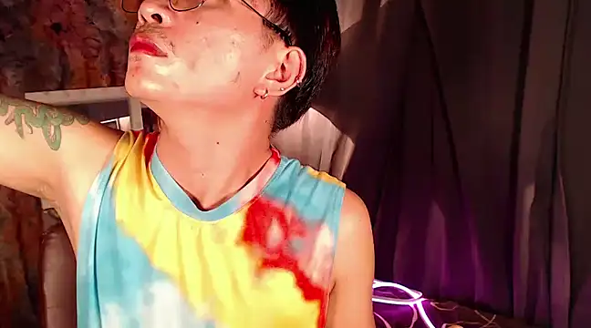 Snapshot of Sexy_Handsome_Drex chatting on 12/28/24, 08:16 Sexy Handsome Drex online show from 12/28/24, 08:16