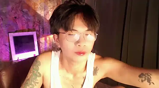 Snapshot of Sexy_Handsome_Drex chatting on 01/22/25, 08:51 Sexy Handsome Drex online show from 01/22/25, 08:51