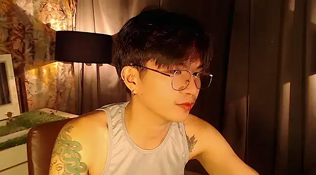 Snapshot of Sexy_Handsome_Drex chatting on 01/27/25, 11:22 Sexy Handsome Drex online show from 01/27/25, 11:22