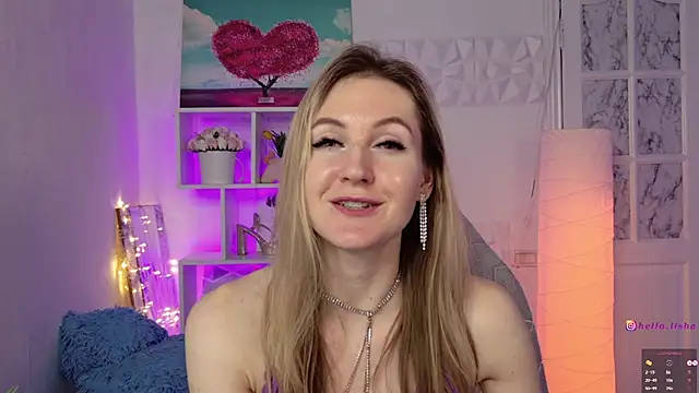 Snapshot of Hello_Lisha chatting on 02/26/25, 08:15 Hello Lisha online show from 02/26/25, 08:15