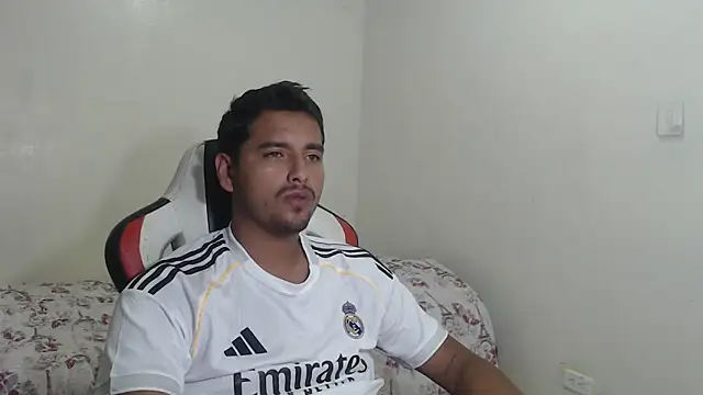 Snapshot of kylian_07 chatting on 03/07/26, 02:19 kylian 07 online show from 03/07/26, 02:19
