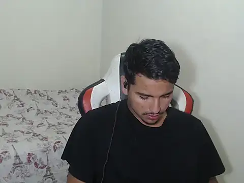 Snapshot of kylian_07 chatting on 03/17/26, 02:16 kylian 07 online show from 03/17/26, 02:16