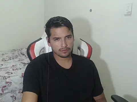 Snapshot of kylian_07 chatting on 04/01/26, 02:45 kylian 07 online show from 04/01/26, 02:45