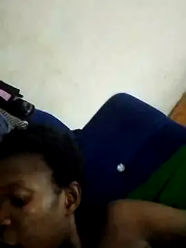 Snapshot of africanpussy22 chatting on 04/13/26, 01:49 africanpussy22 online show from 04/13/26, 01:49