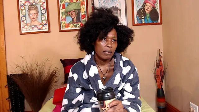 ebonyassbest4u online show from 02/19/25, 02:23