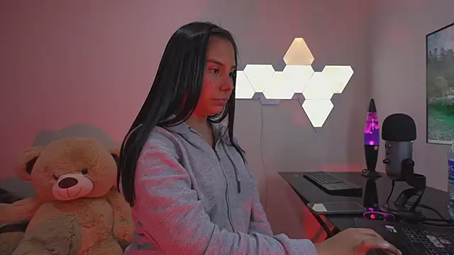 Snapshot of Dubois_Amy chatting on 02/14/25, 02:50 Dubois Amy online show from 02/14/25, 02:50