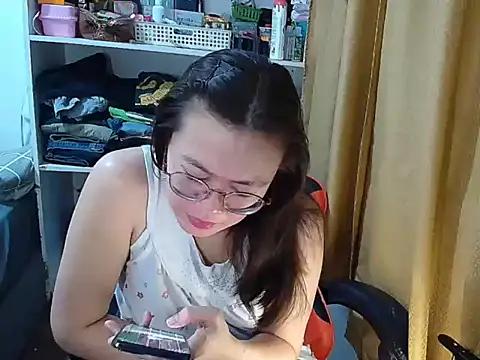 crizzybel online show from 12/21/25, 06:04