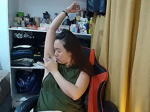 crizzybel online show from 02/19/26, 04:47